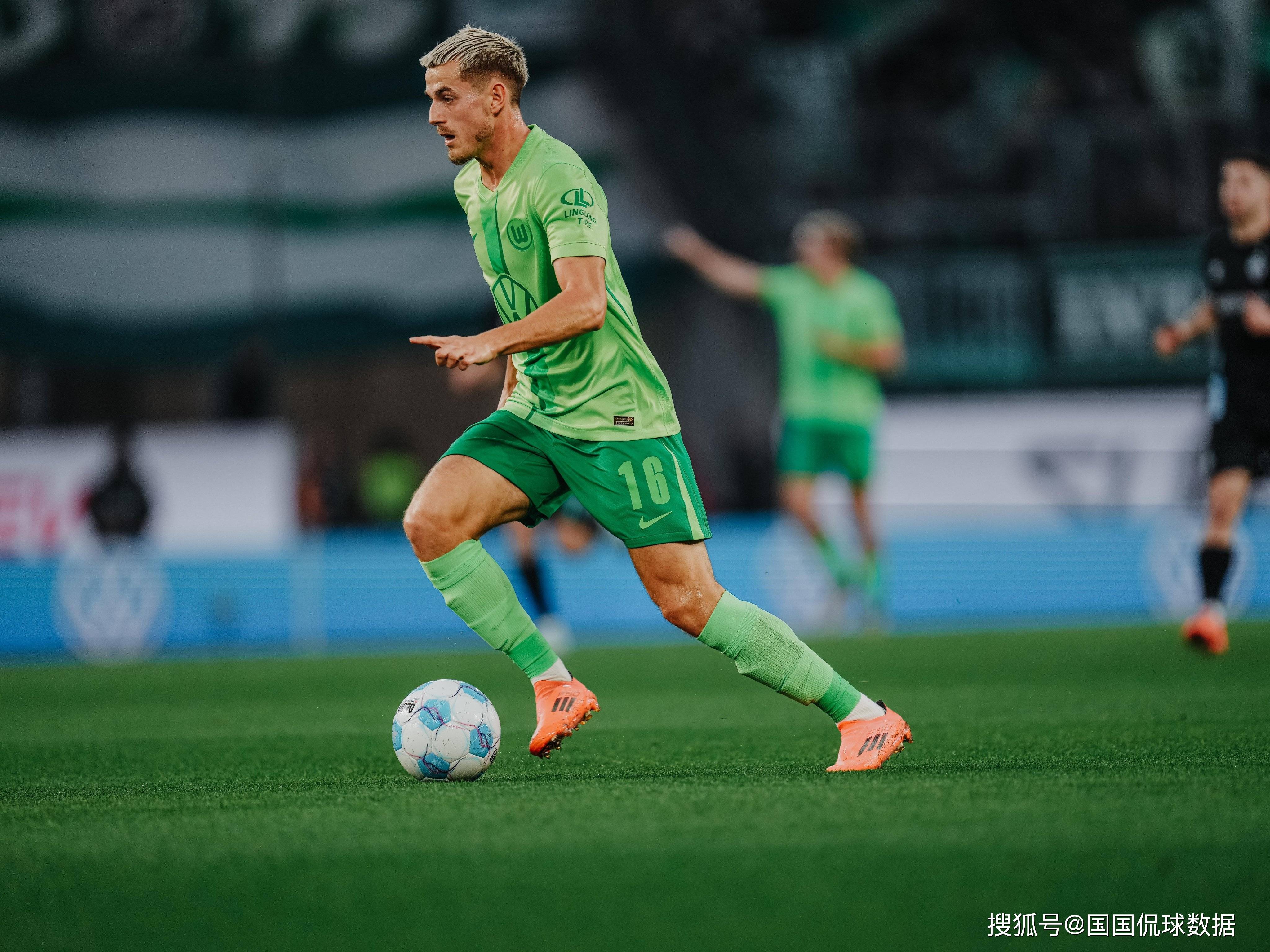 沃尔夫斯堡主教练战术变换，意想不到反击的简单介绍